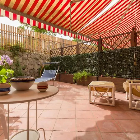 Nocleg ze śniadaniem Maison Lillina 4*