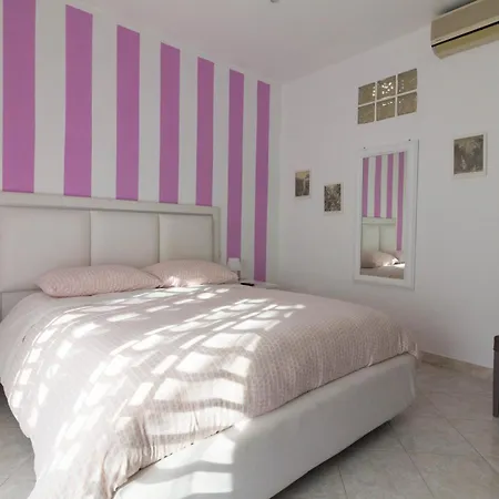 Maison Lillina Bed & Breakfast 4*